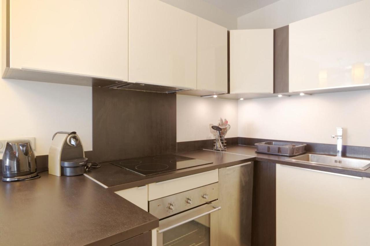 Private Furnished Apartment With All Comfort Has A Garden In A Green Space Meyreuil Bagian luar foto
