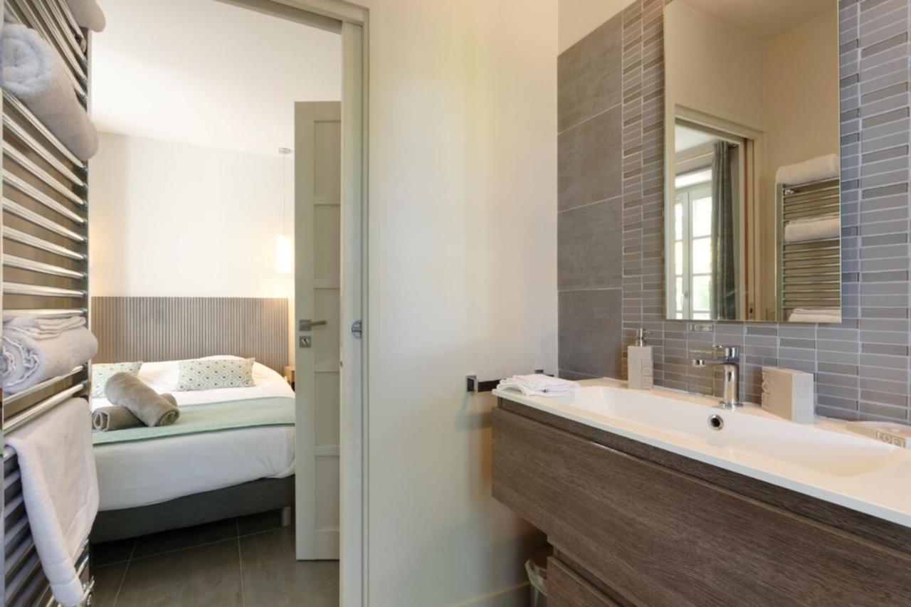 Private Furnished Apartment With All Comfort Has A Garden In A Green Space Meyreuil Bagian luar foto