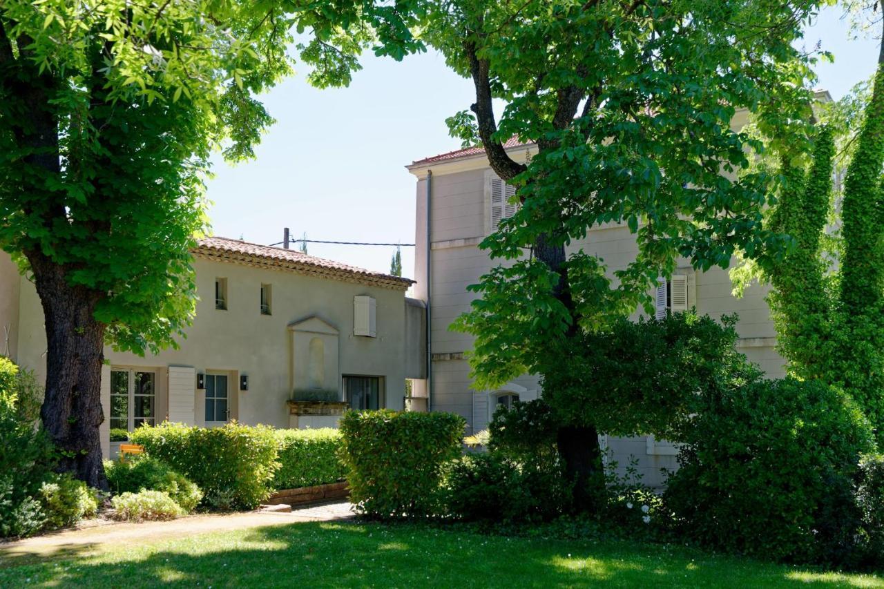 Private Furnished Apartment With All Comfort Has A Garden In A Green Space Meyreuil Bagian luar foto