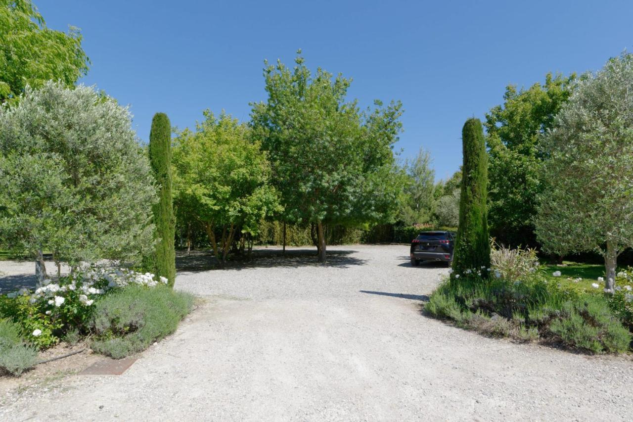 Private Furnished Apartment With All Comfort Has A Garden In A Green Space Meyreuil Bagian luar foto