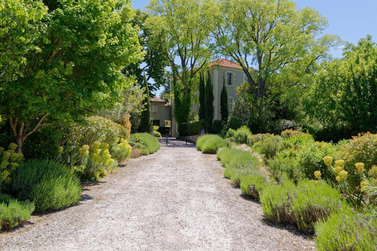Private Furnished Apartment With All Comfort Has A Garden In A Green Space Meyreuil Bagian luar foto